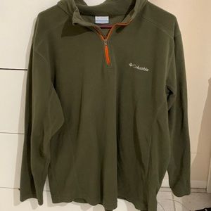 Columbia pullover sweater